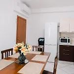 Πανσιόν Angela's - 10 Minutes From
